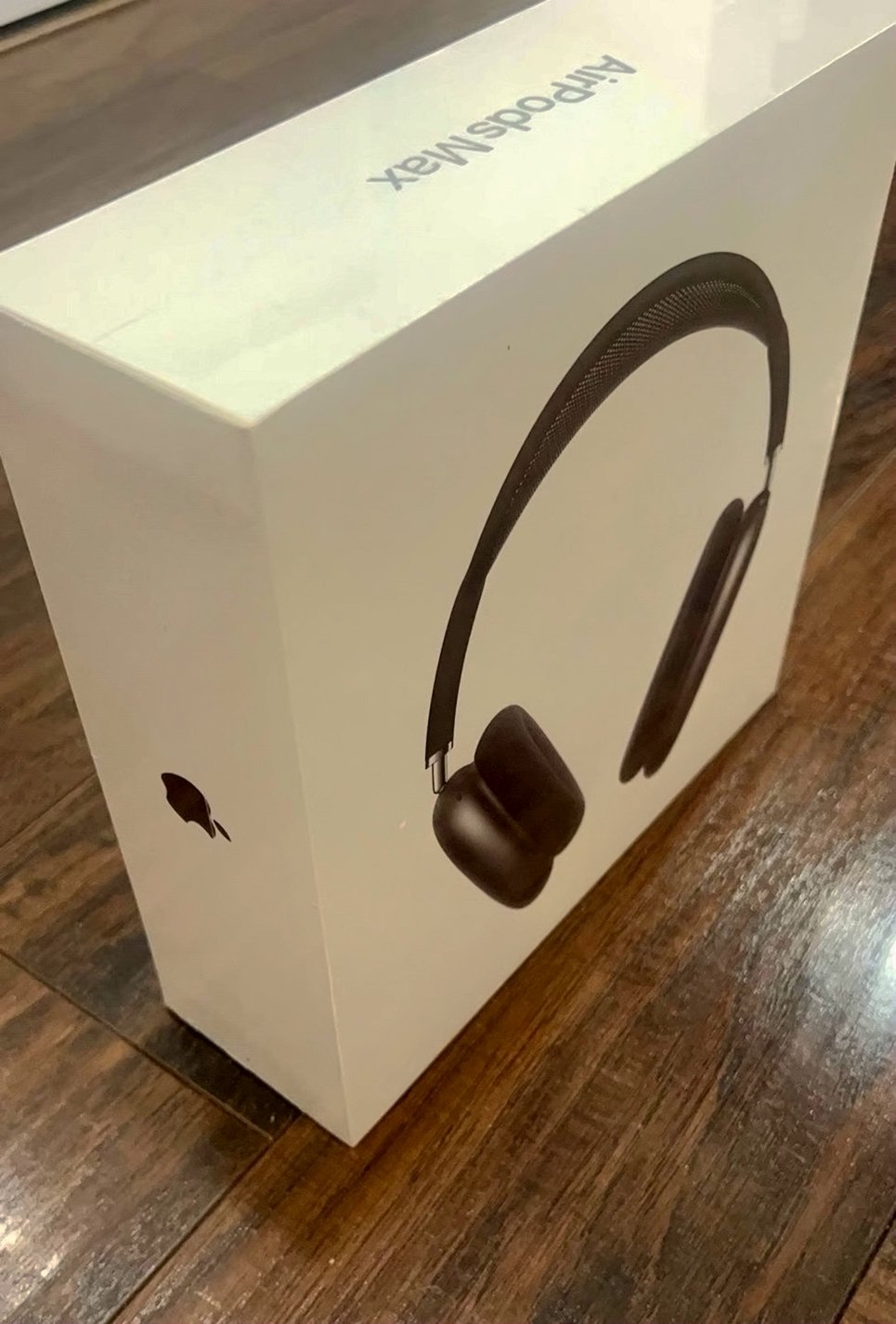 Apple AirPods Max Space Gray Unlocked - Used image 2