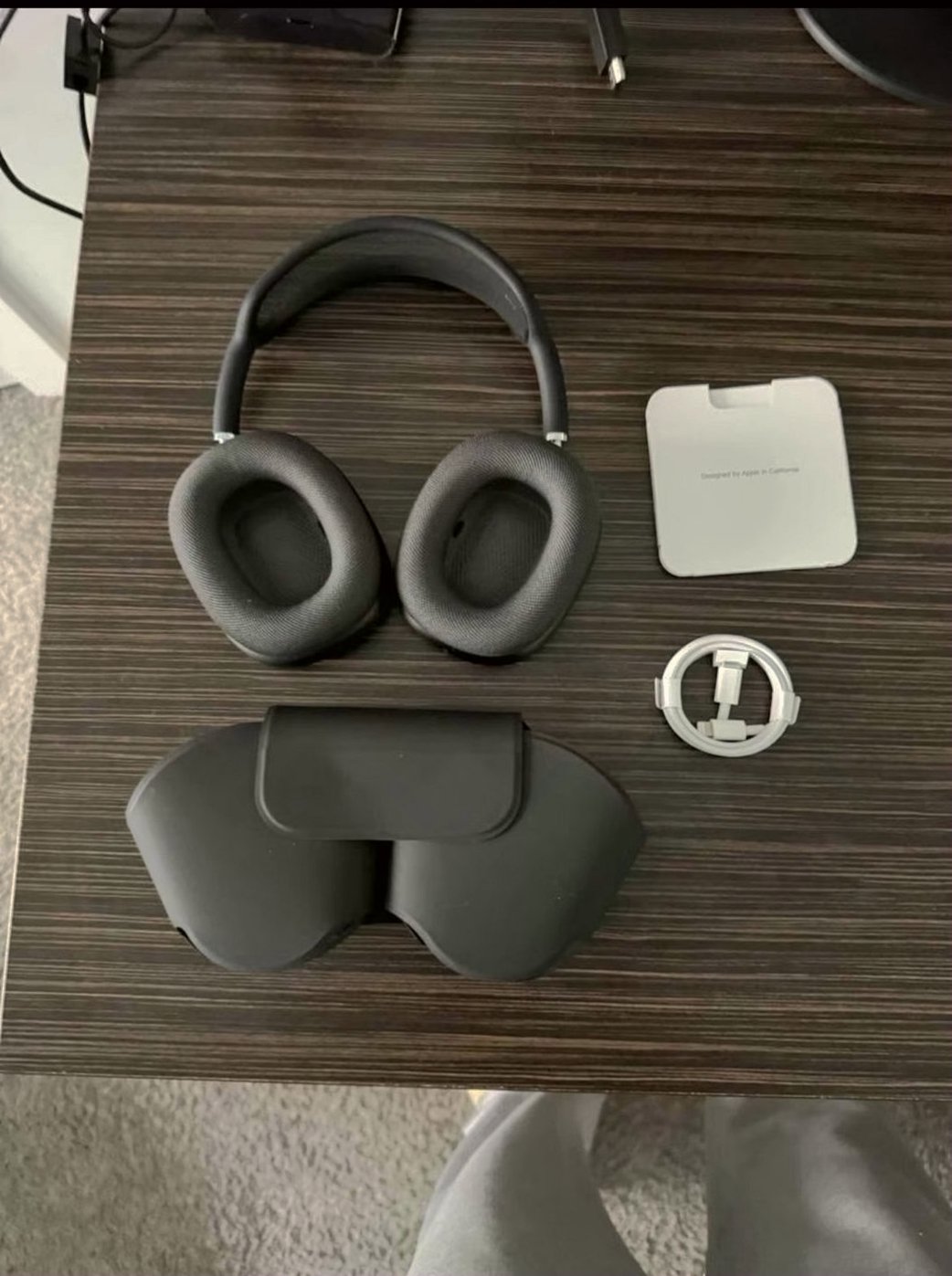 Apple AirPods Max 6J39 Space Gray Used image 3