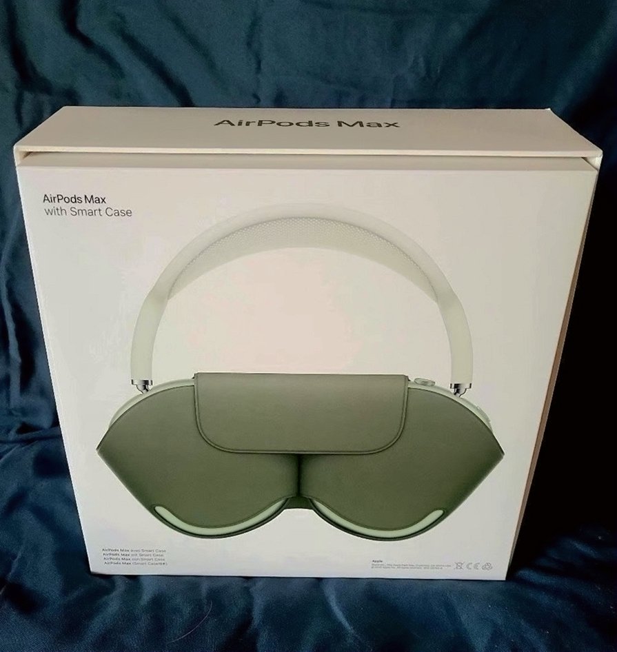 Apple AirPods Max Green Unlocked - Used image 2