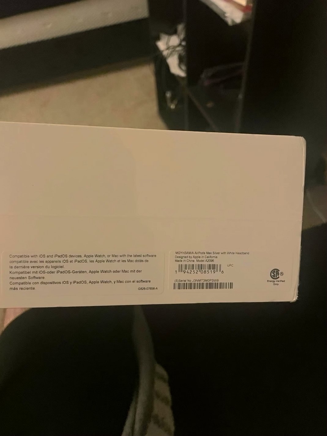 Apple AirPod Max White Unlocked - Used image 3