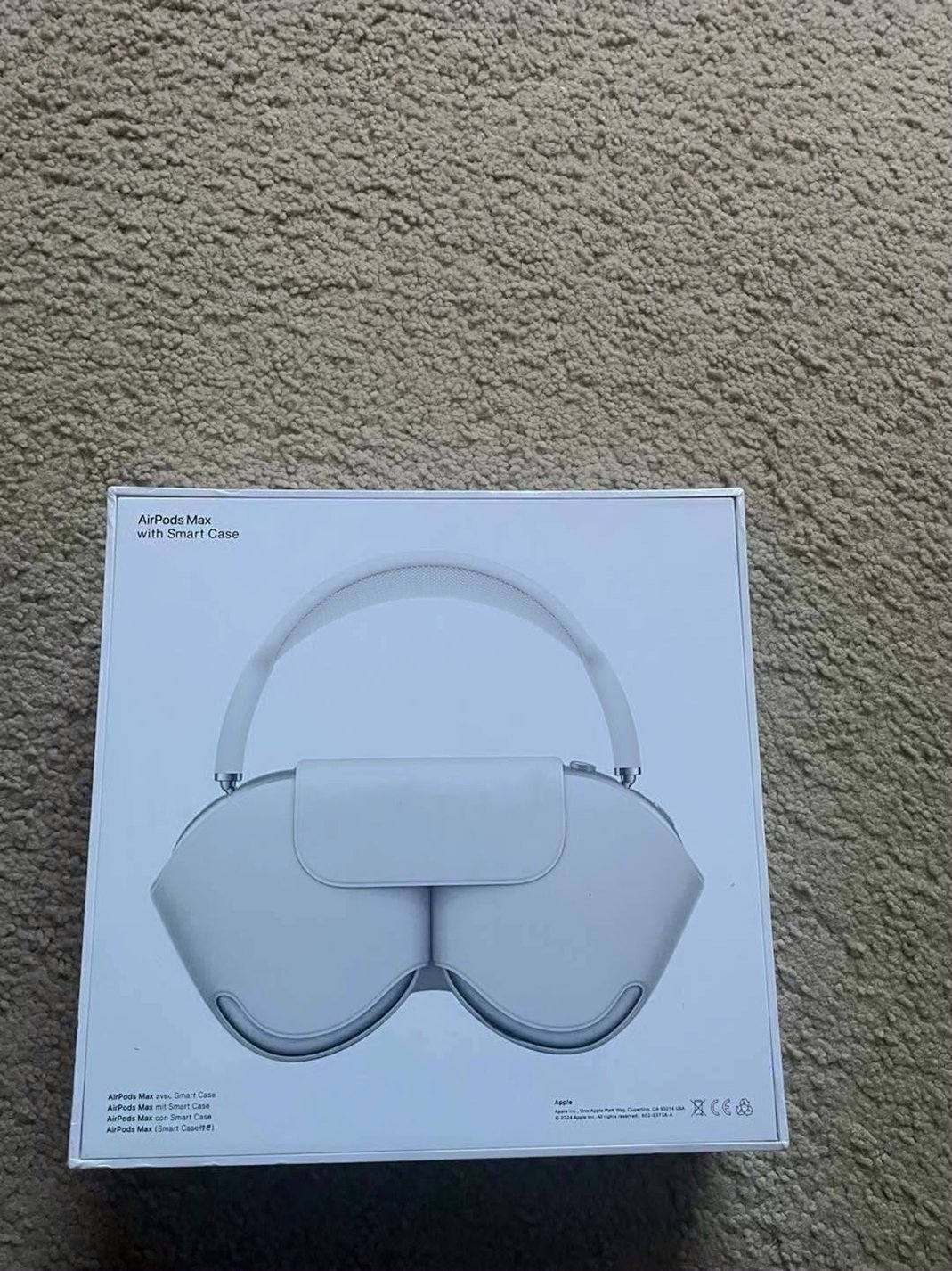 Apple AirPod Max White Unlocked - Used image 4