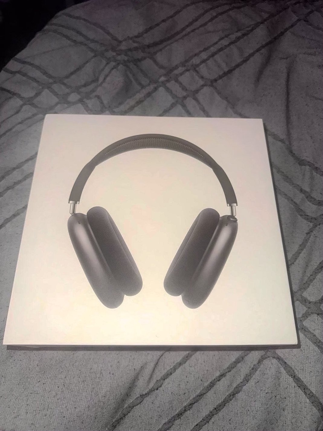 Apple AirPods Max Space Gray Unlocked - Used