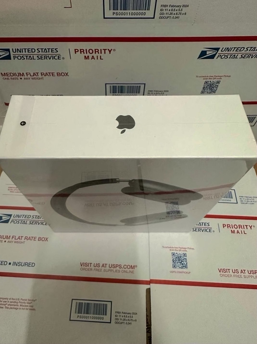 Apple AirPods Max 6W23 Used image 3