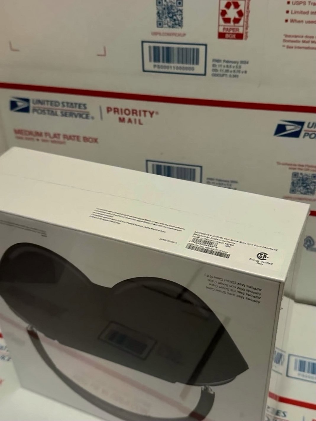 Apple AirPods Max 6W23 Used image 4