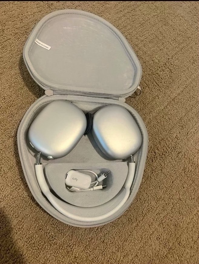 Apple AirPods Max Silver Unlocked - Used