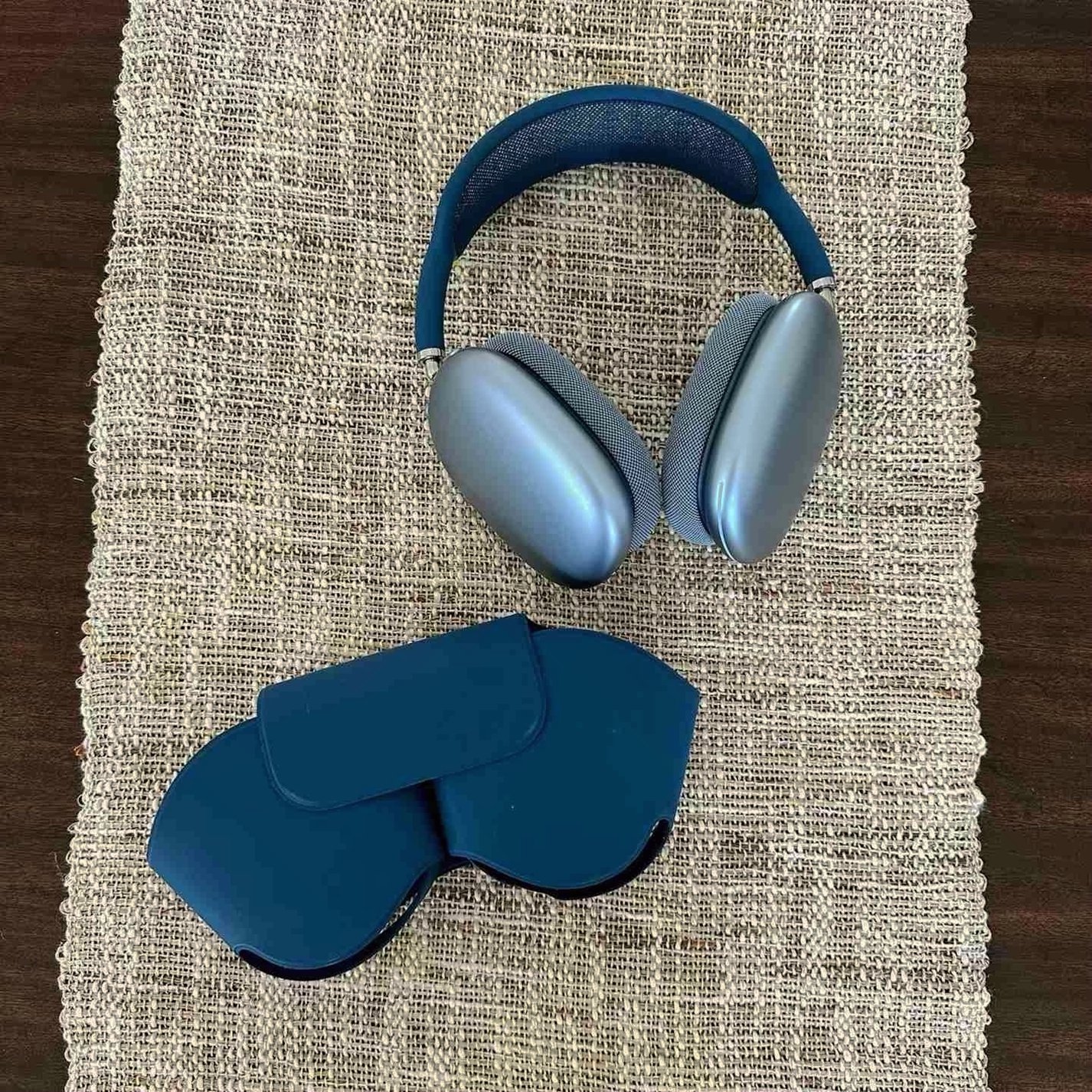 Apple AirPods Max Blue Unlocked - Used