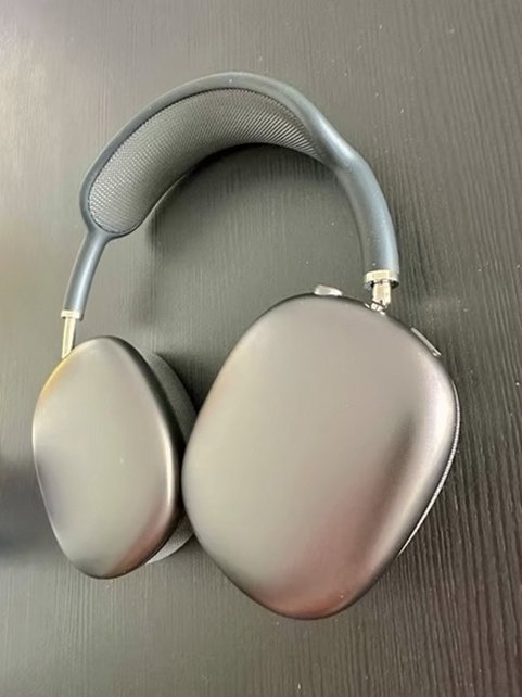 Apple AirPods Max Space Gray Unlocked - Used image 5