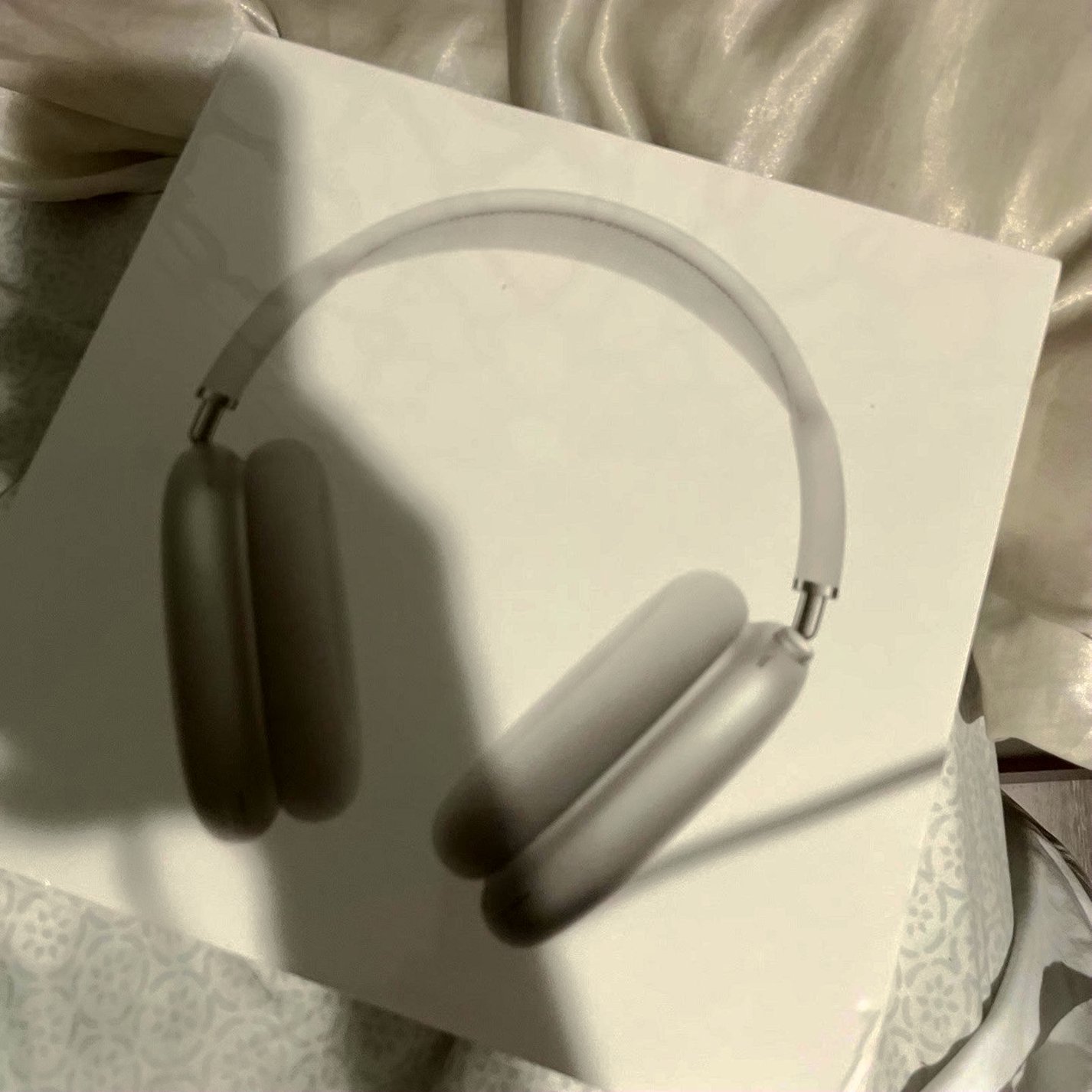 Apple AirPods Max 3F86 Unlocked - Used