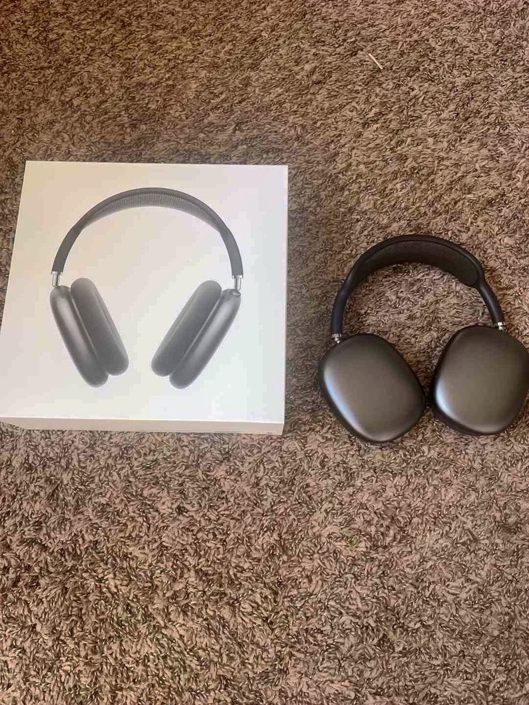 Apple AirPods Max 7B33 - Used