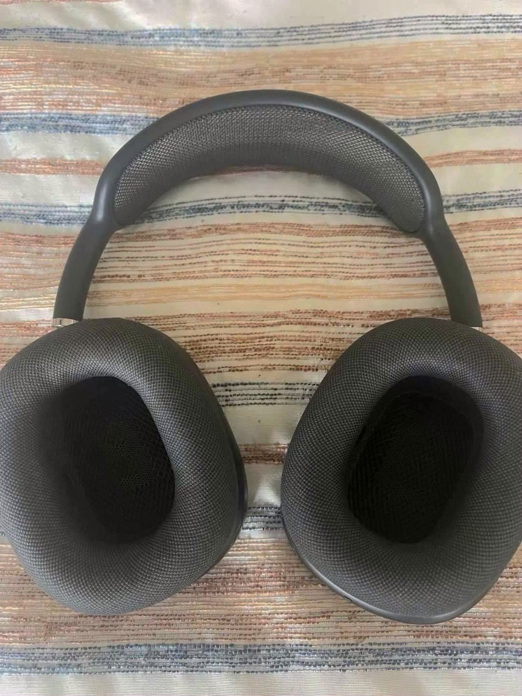 Apple AirPods Max 7B33 - Used image 5