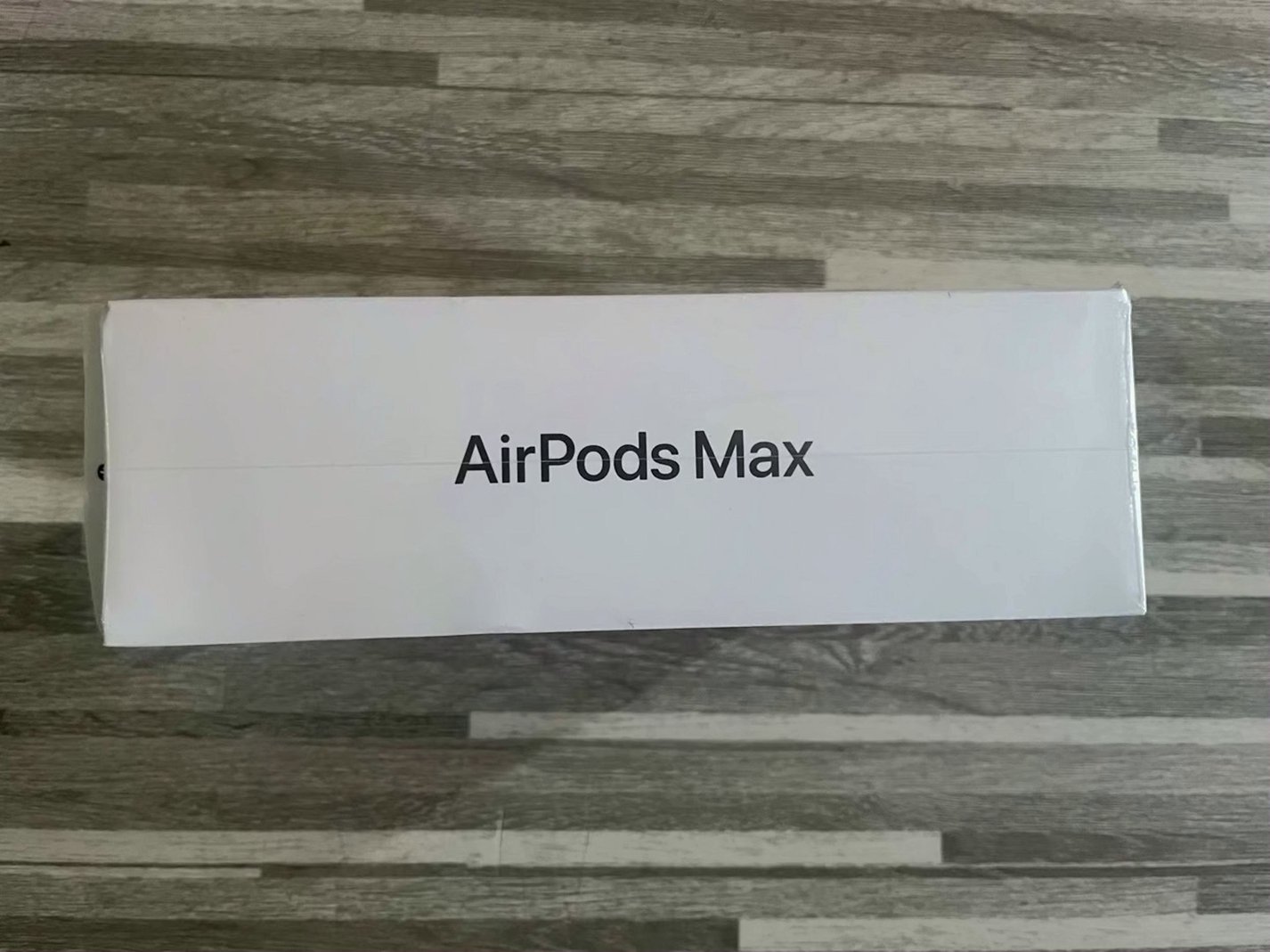 Apple AirPods Max Space Gray Unlocked - Used image 3