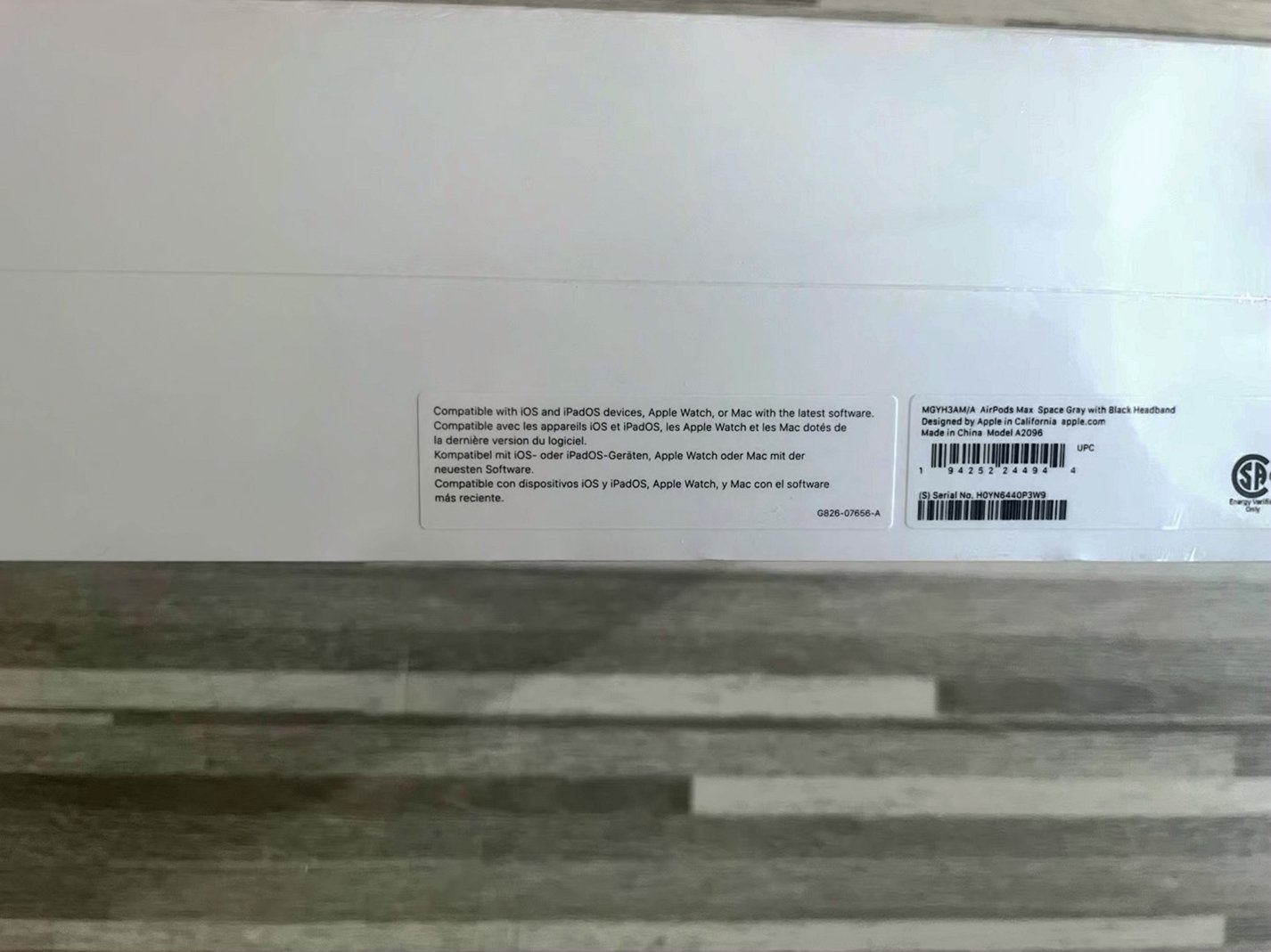 Apple AirPods Max Space Gray Unlocked - Used image 4