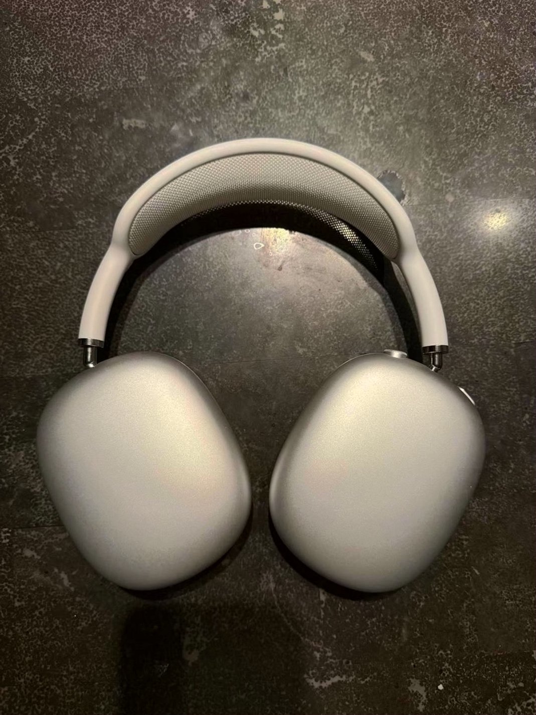 Apple AirPods Max 1st Generation Silver - Used