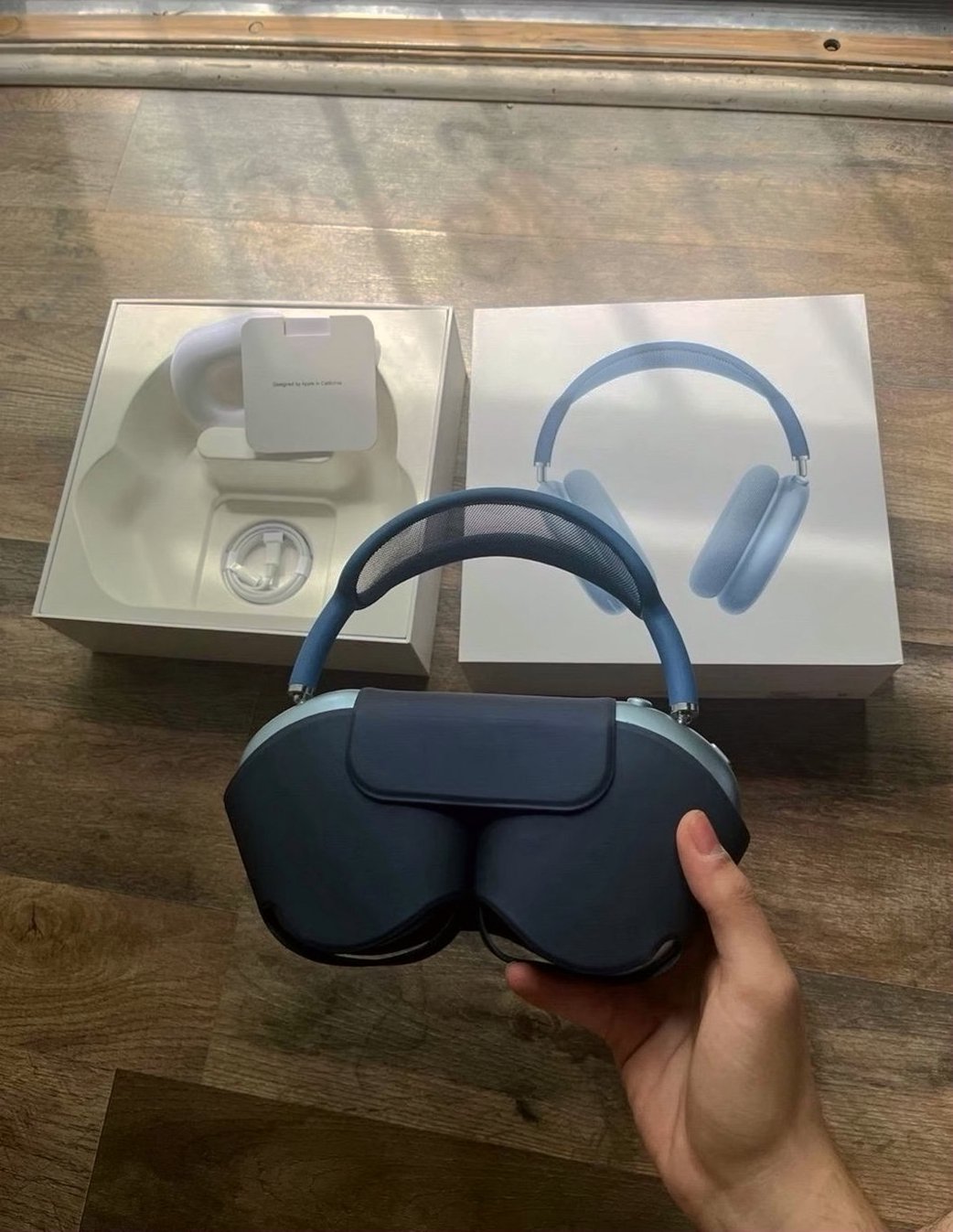 Apple AirPods Pro Max 8Z36 Used - Unlocked image 2