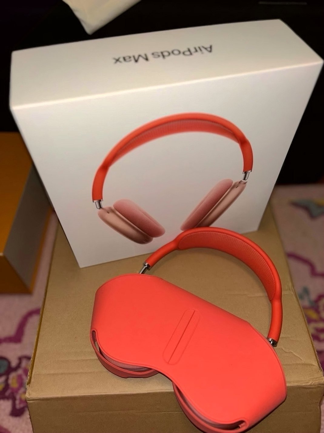 Apple AirPods Max PINK Unlocked - Used