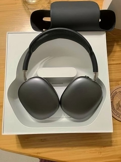 Apple AirPods Max 6X36 Space Gray Unlocked - Used image 3