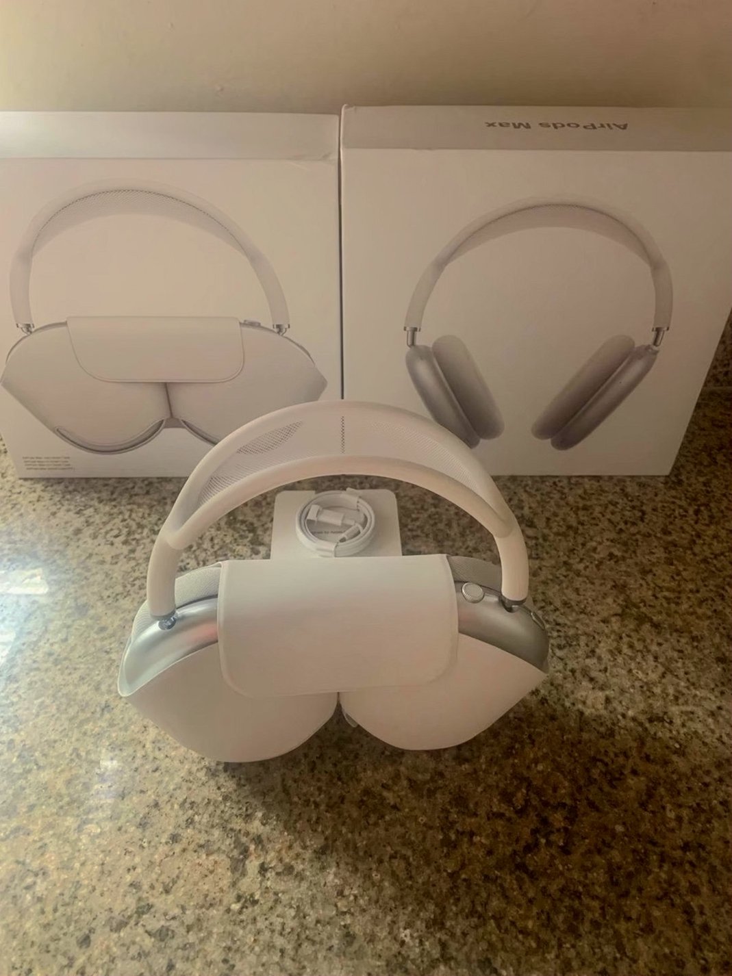 Apple AirPods Max 3H85 Silver Unlocked - Used