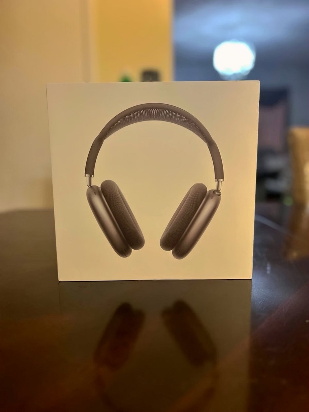 Apple AirPods Max Wireless Over-Ear Headset Space Gray - Used image 2