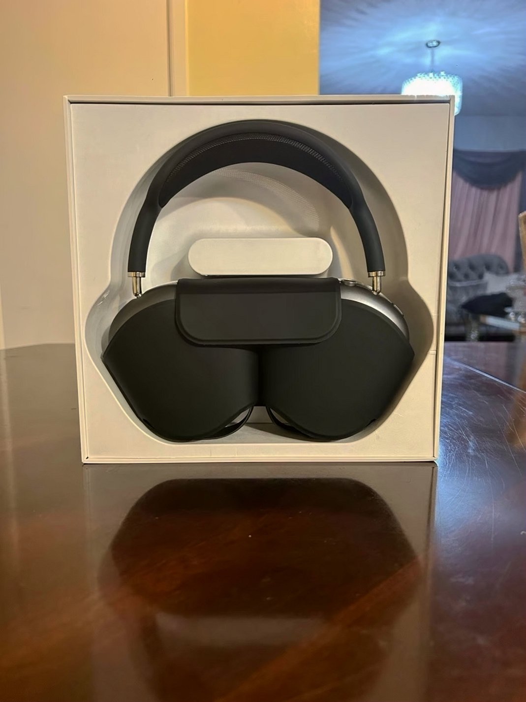 Apple AirPods Max Wireless Over-Ear Headset Space Gray - Used image 5