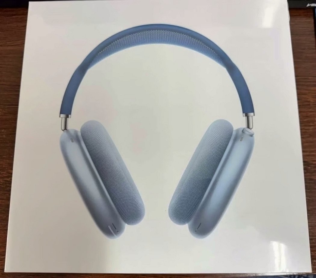 Apple AirPods Max Sky Blue Wireless Over-Ear Headset - Used