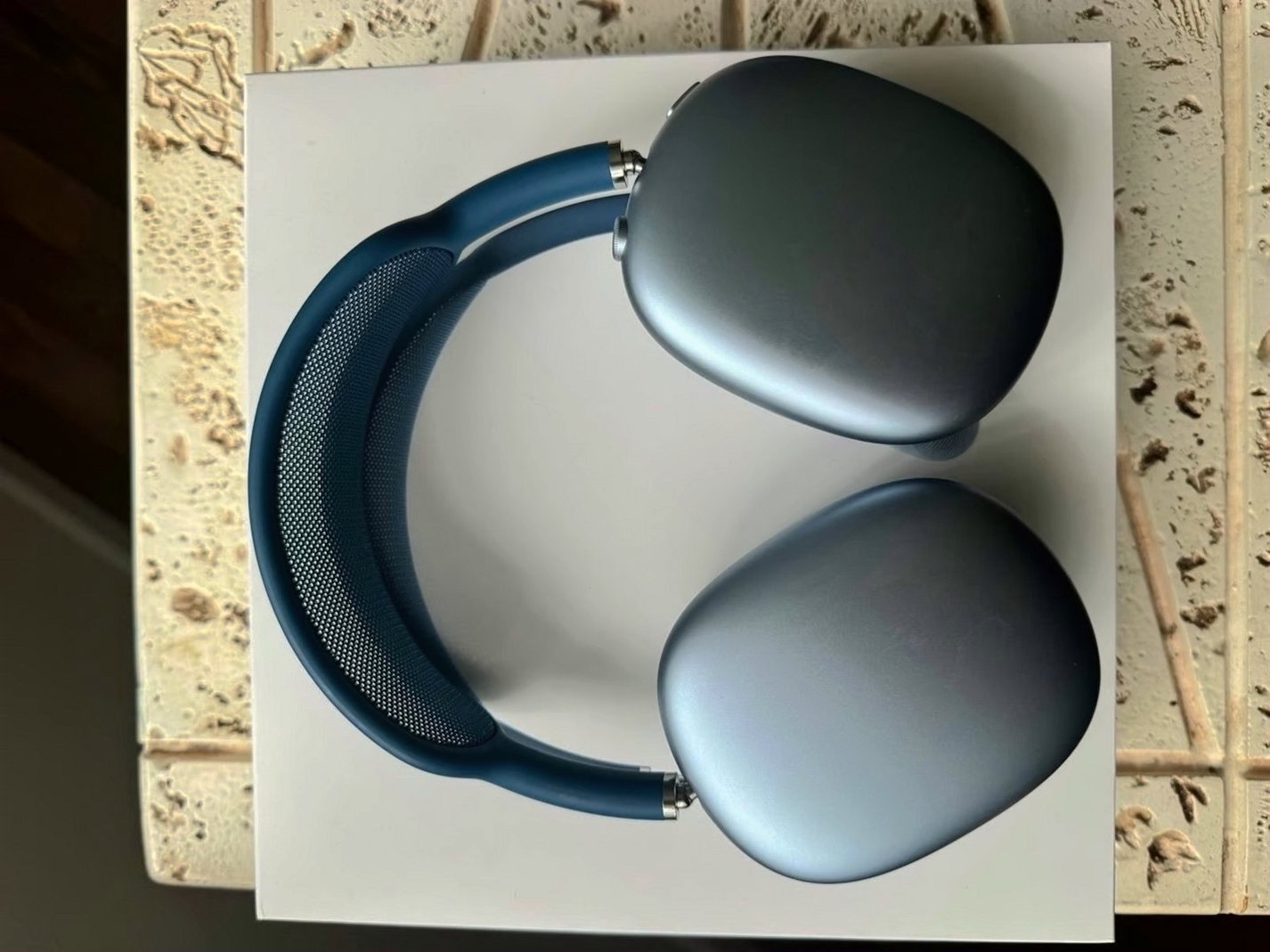 Apple AirPods Max 2X29 Used image 3