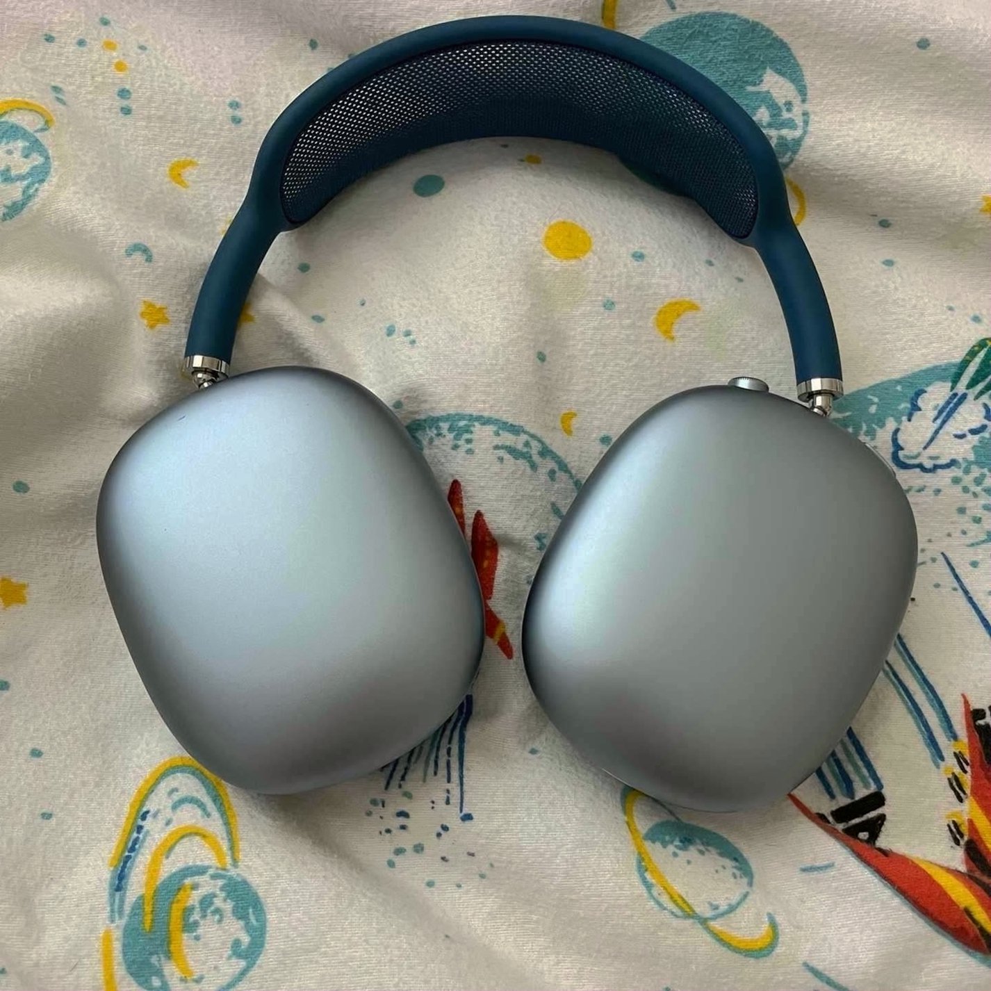 Apple AirPods Max Blue Used image 3