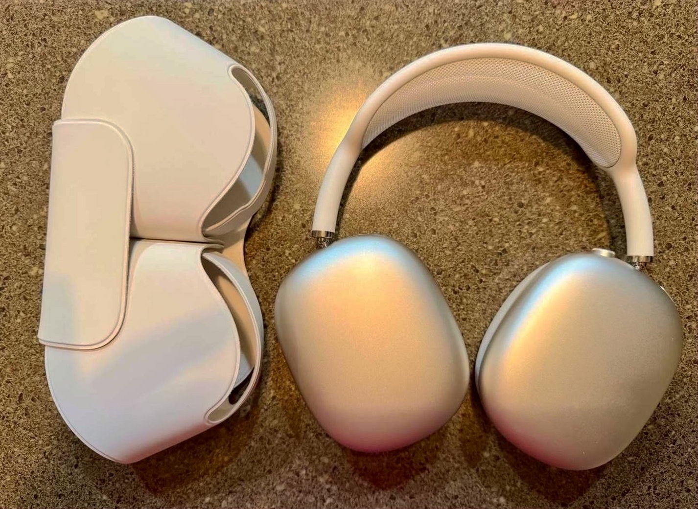 Apple AirPods Max Starlight USB-C Unlocked - Used