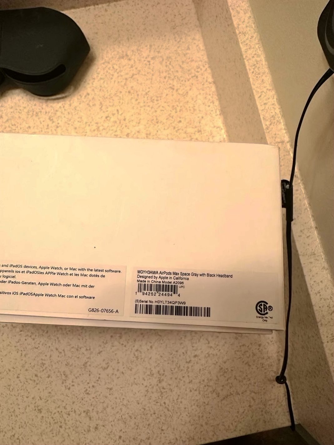 Apple AirPods Max Space Gray Unlocked - Used image 3