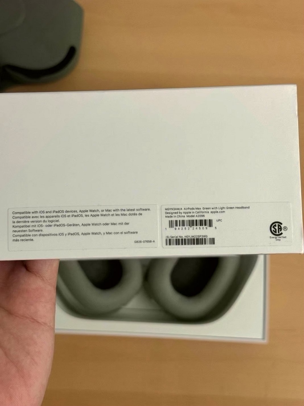 Apple AirPods Max Green Unlocked - Used image 3