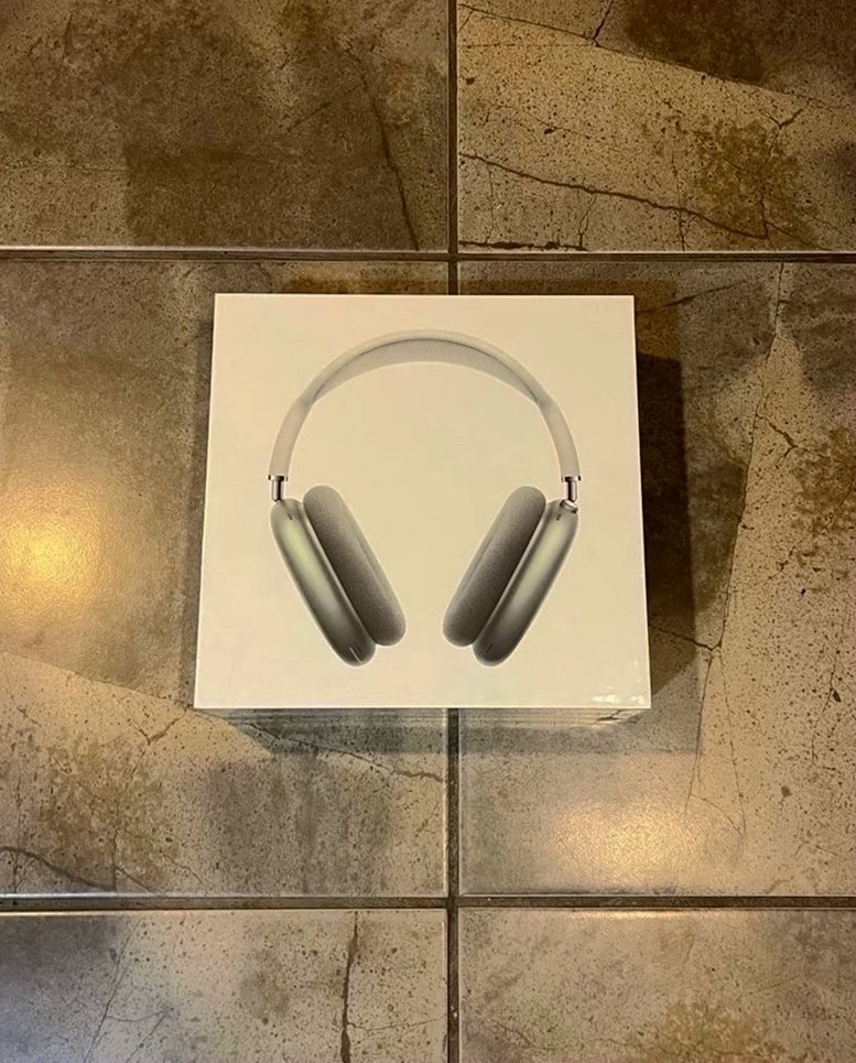 Apple AirPods Max 8L65 Green Unlocked - Used