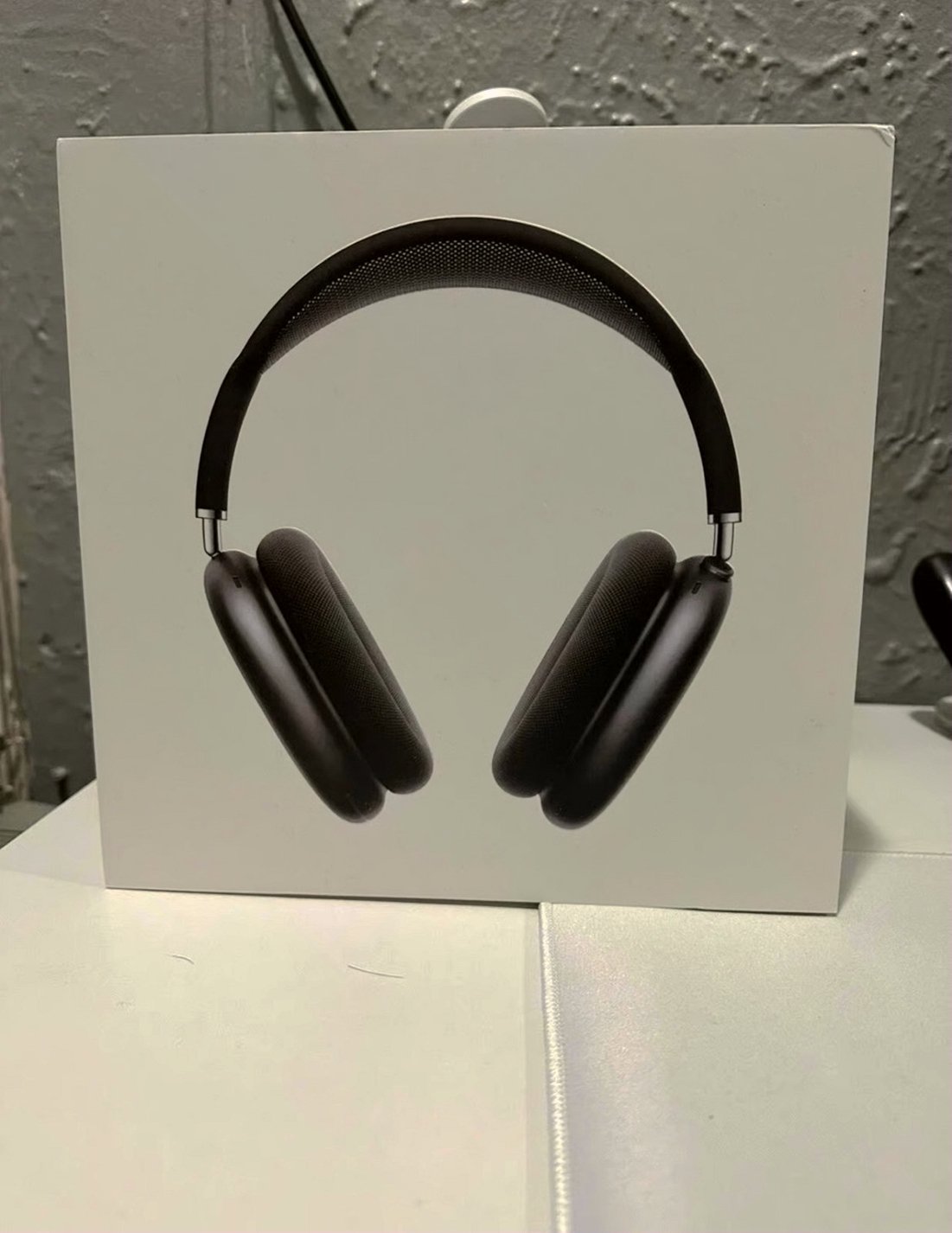 Apple AirPods Pro Max Space Gray Refurbished - B Grade