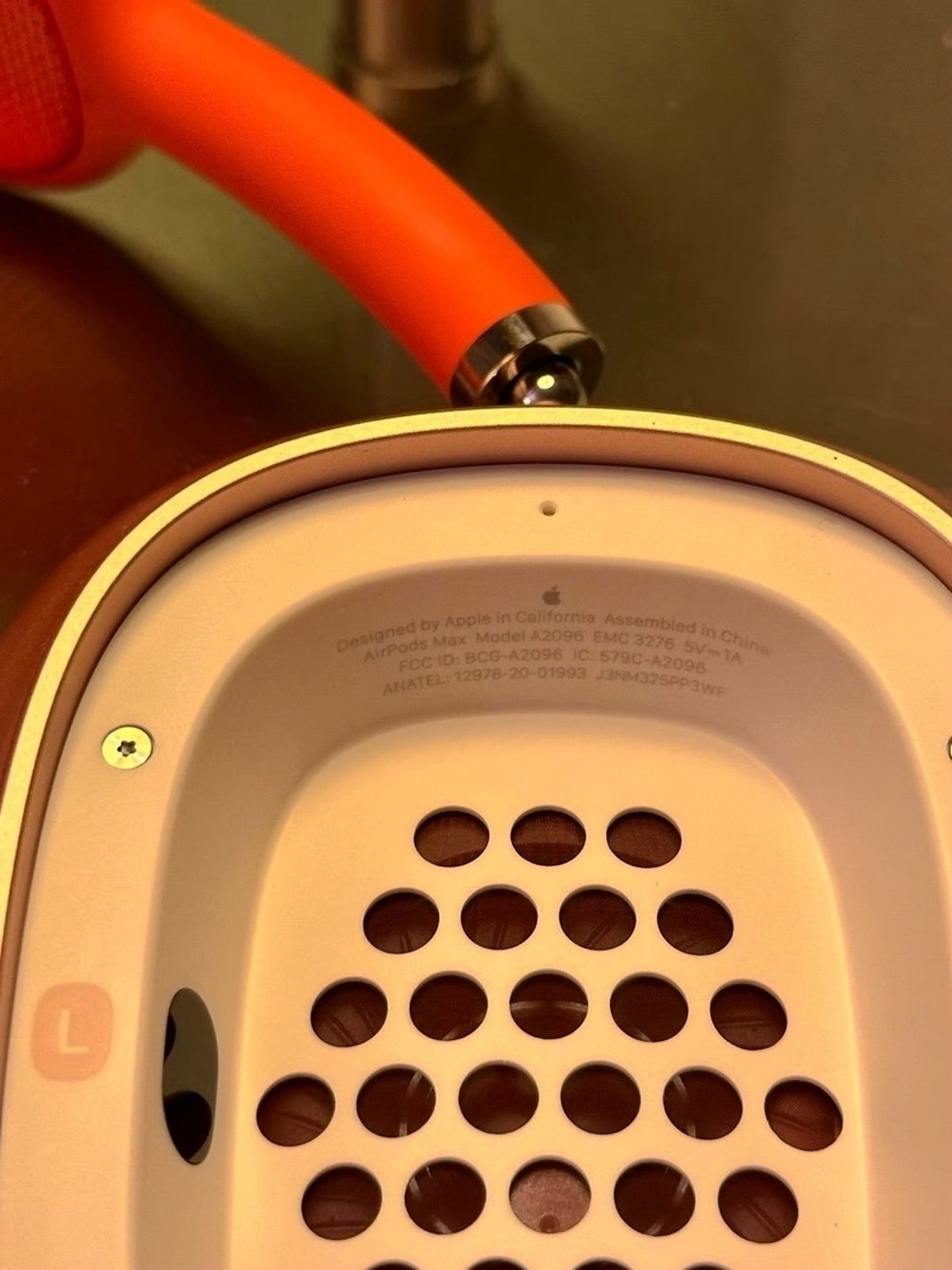 Apple AirPods Max Pink Unlocked - Used image 2