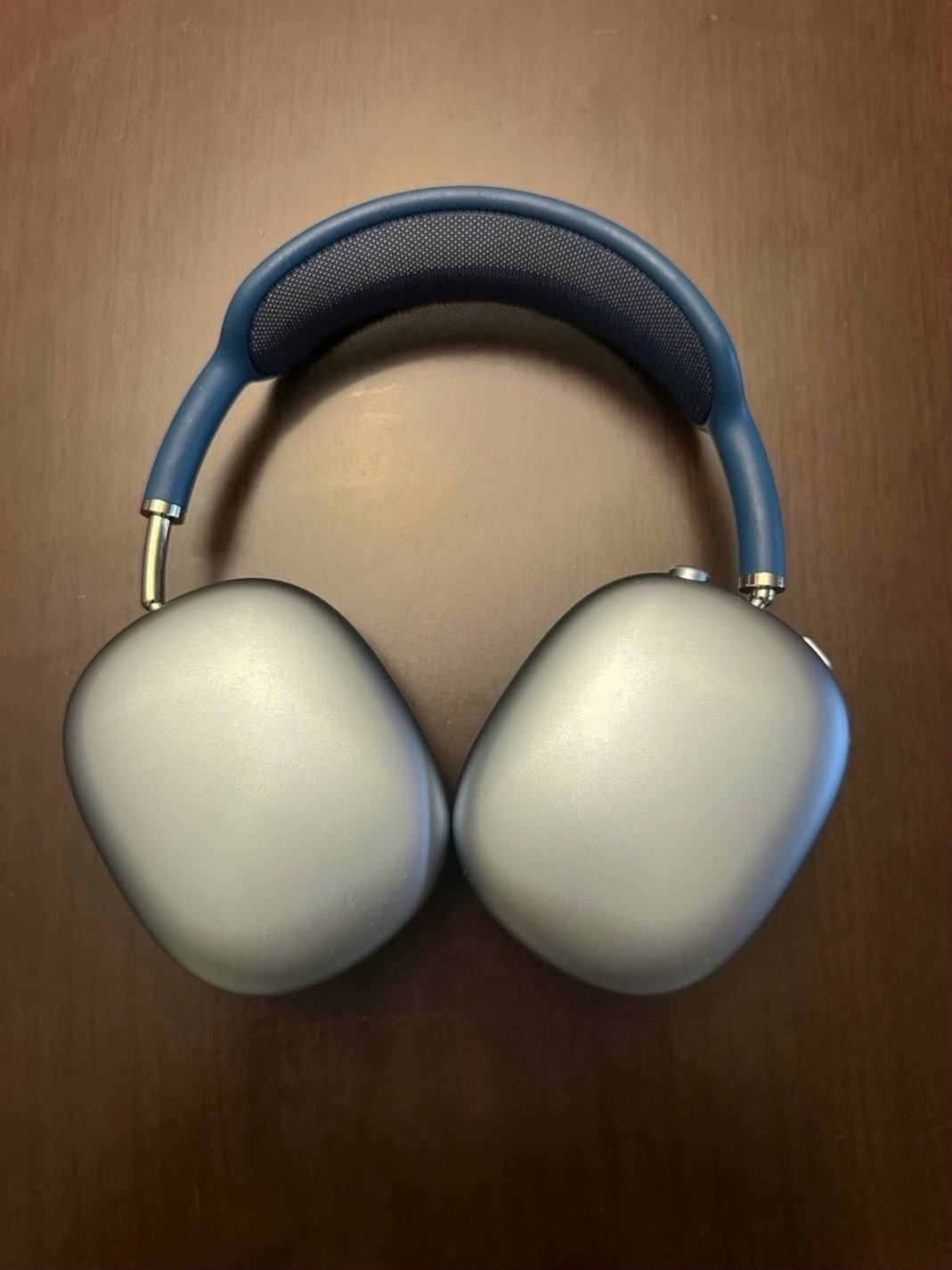Apple AirPods Max Sky Blue Unlocked - Used