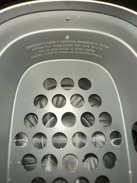 Apple AirPods Max A2096 Unlocked - Used image 3