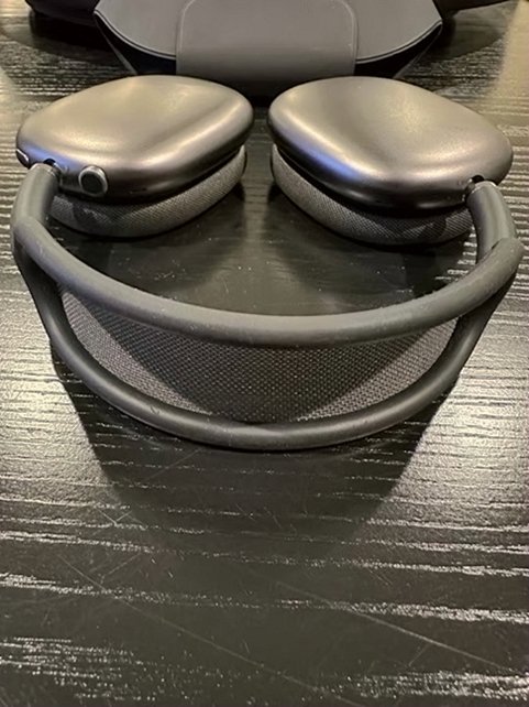 Apple AirPods Max A2096 Unlocked - Used image 4