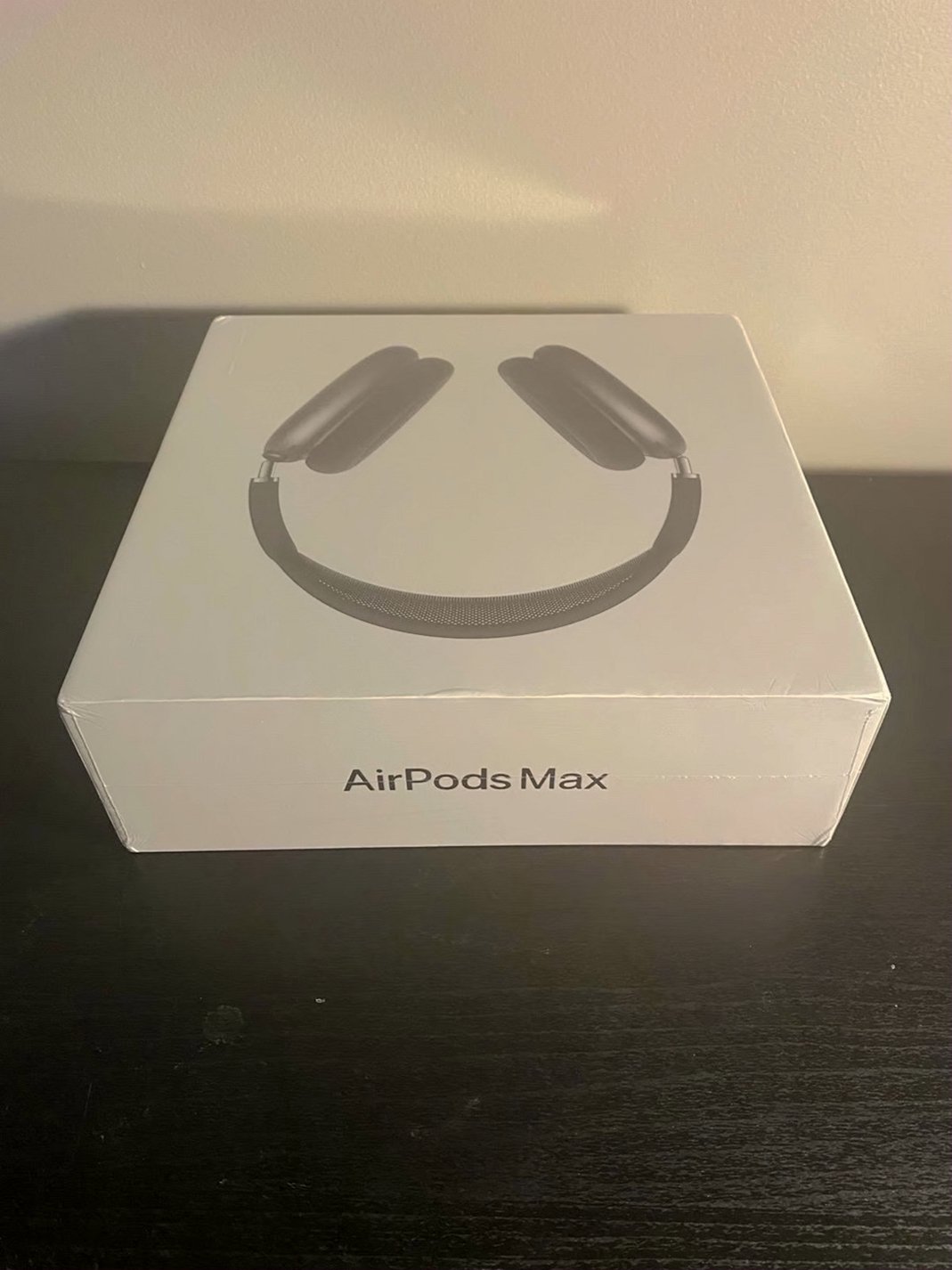 Apple AirPods Max Space Grey Unlocked - Used image 3