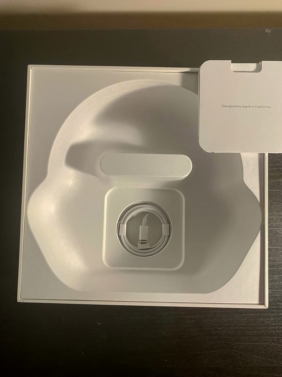 Apple AirPods Max Space Grey Unlocked - Used image 5
