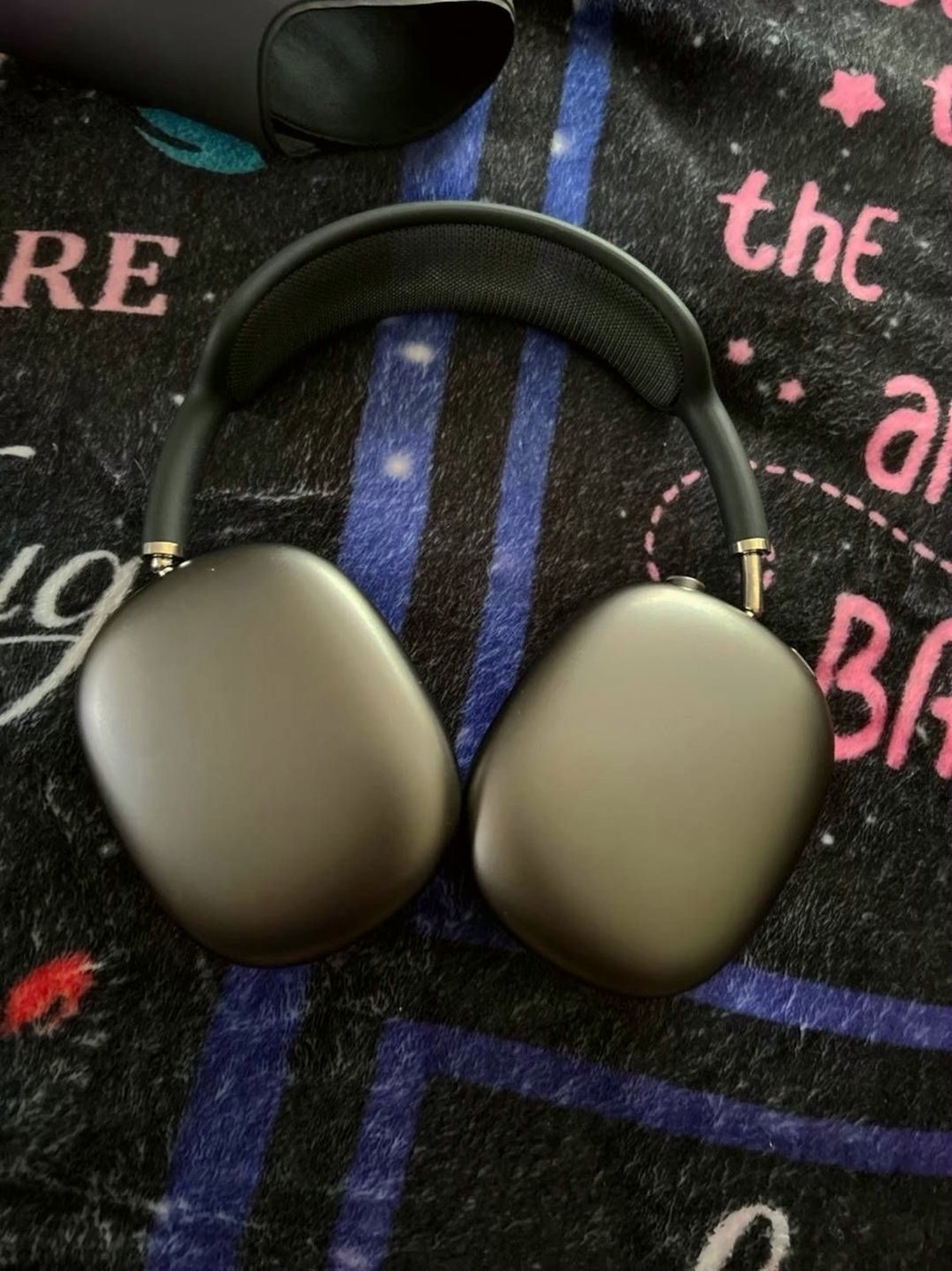 Apple AirPods Max Space Gray Used - No Box image 2
