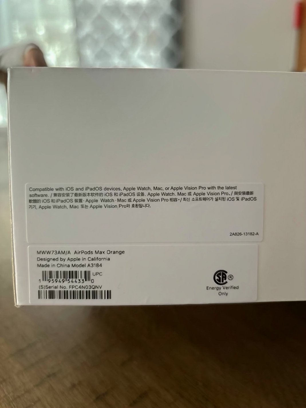 Apple AirPods Max 8A56 Orange Unlocked - Used image 3