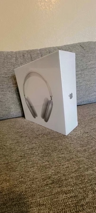 Apple AirPods Max Silver Unlocked - Used image 3