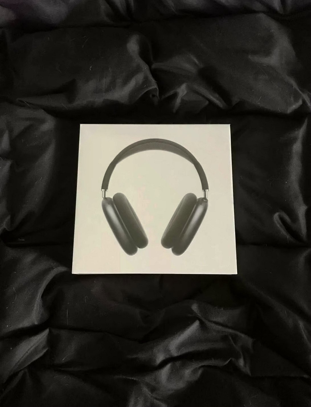 Apple AirPods Max 5U17 Space Gray Unlocked - Used