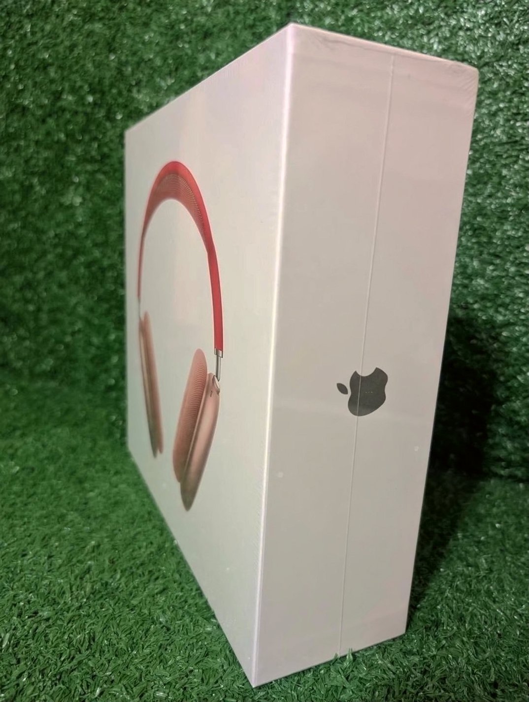 Apple Airpods Max Pink Unlocked - Used image 2