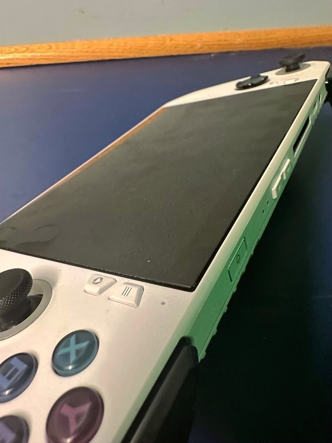 ASUS ROG Ally Z1 Used image 5