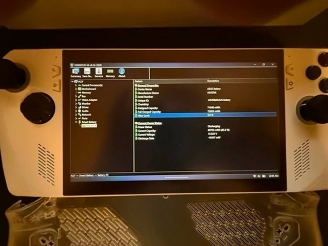 ASUS ROG Ally Z1 Extreme 512GB Unlocked - Used image 3