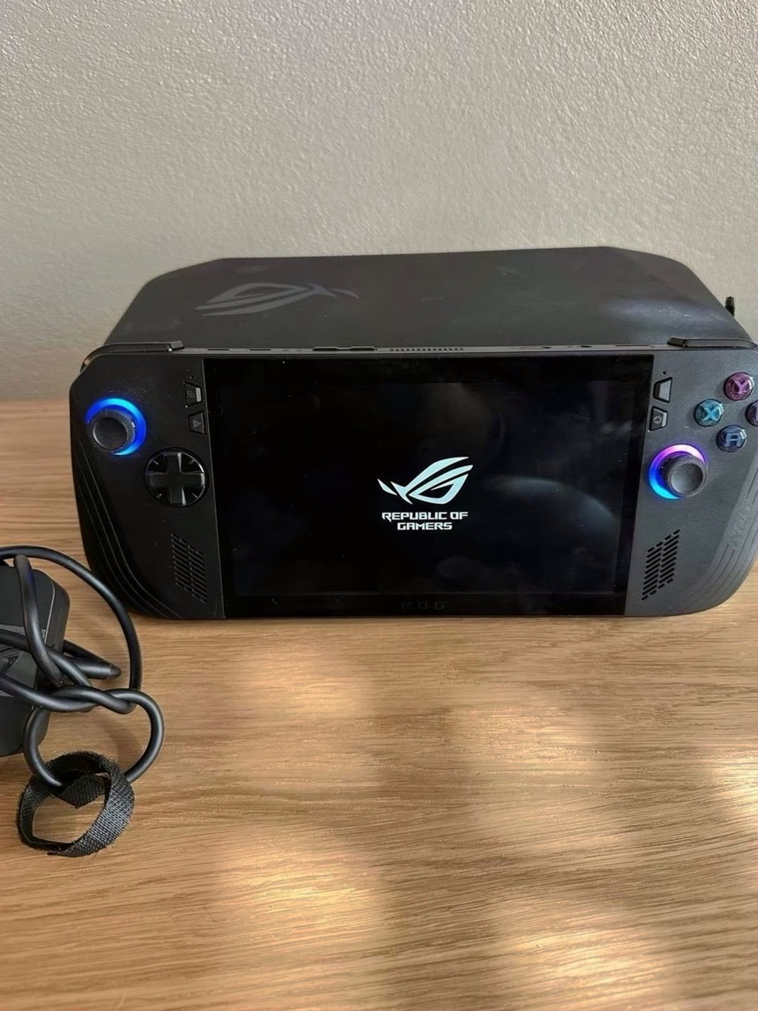 ASUS ROG Ally X 7" Handheld Gaming PC 120HZ Unlocked - Used