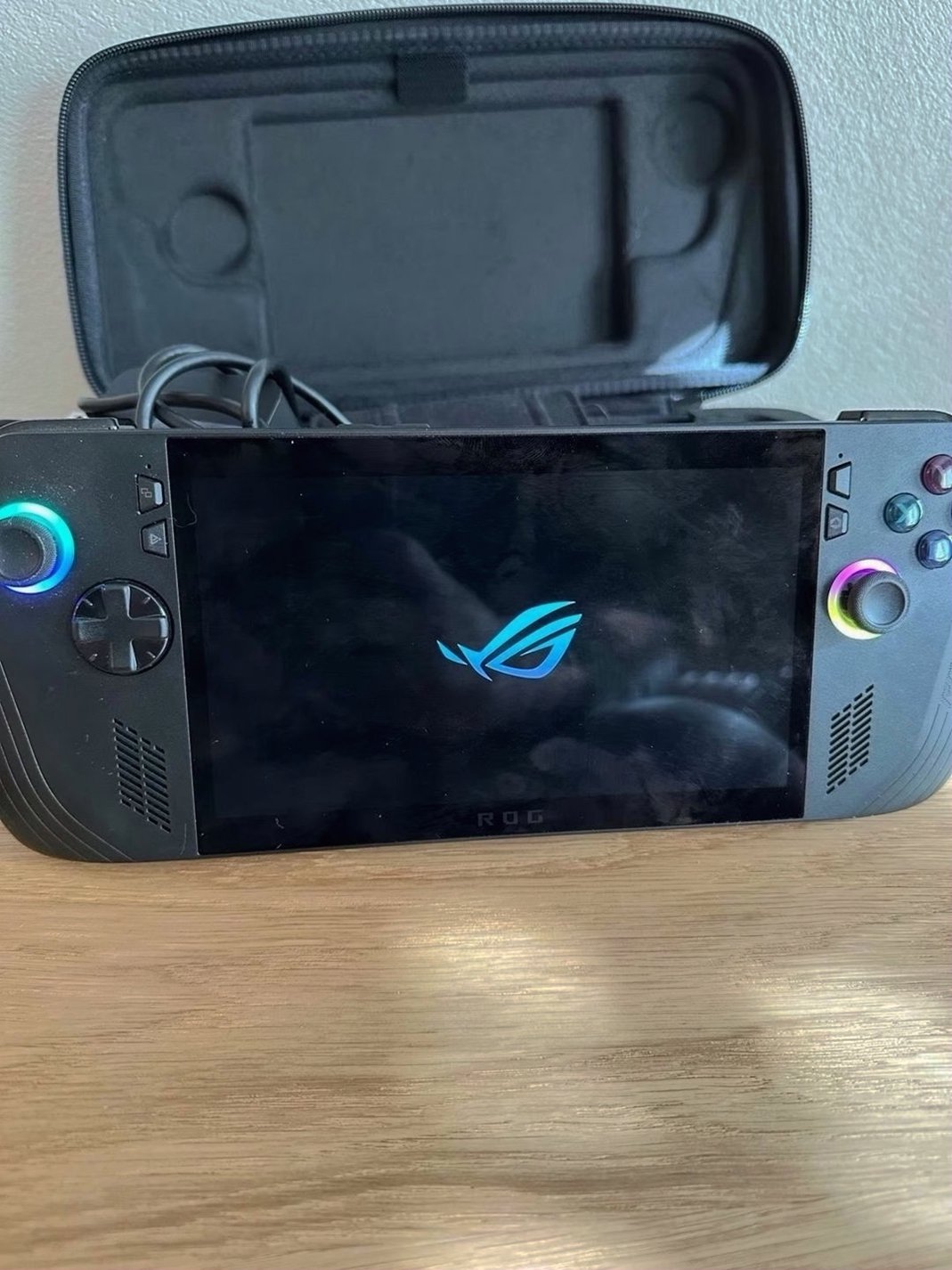 ASUS ROG Ally X 7" Handheld Gaming PC 120HZ Unlocked - Used image 3
