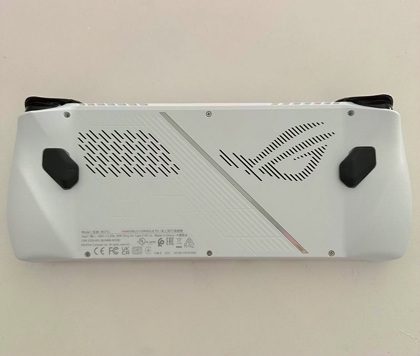 ASUS ROG Ally 5F93 512GB Unlocked - Used image 4