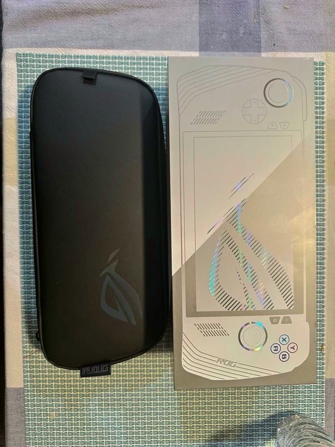 ASUS ROG Ally 9M52 512GB White Unlocked - Used image 4
