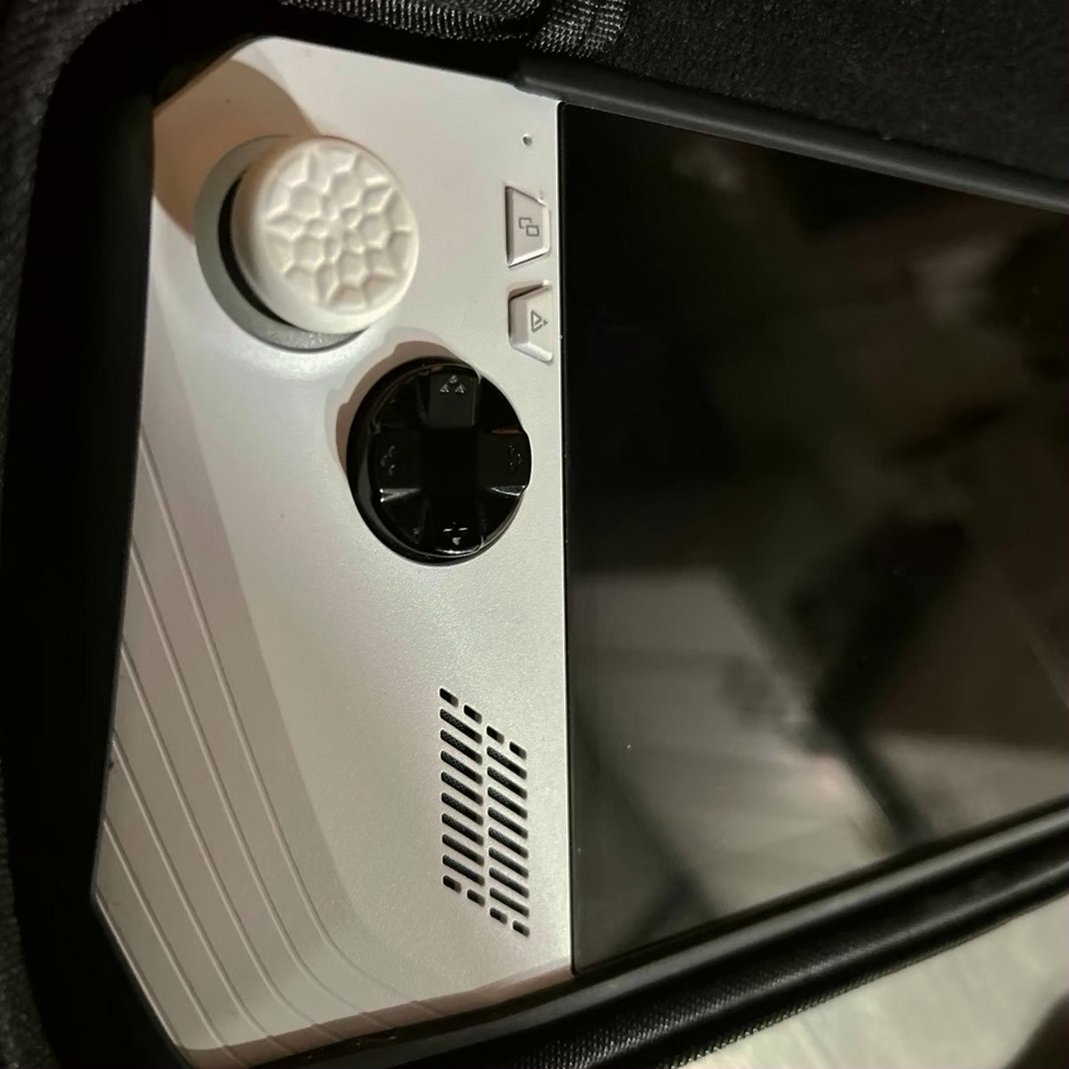 ASUS ROG ALLY 8R26 512GB White Unlocked Used image 4