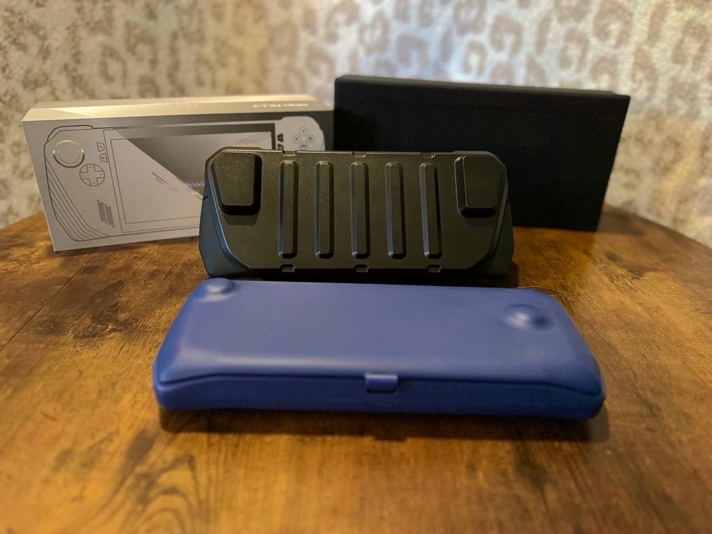 ASUS ROG Ally Z1 Extreme 2TB Blue - Used
